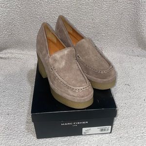 Marc Fisher Lina Platform Loafer (Women)
MARC FISHER LTD Size 6M